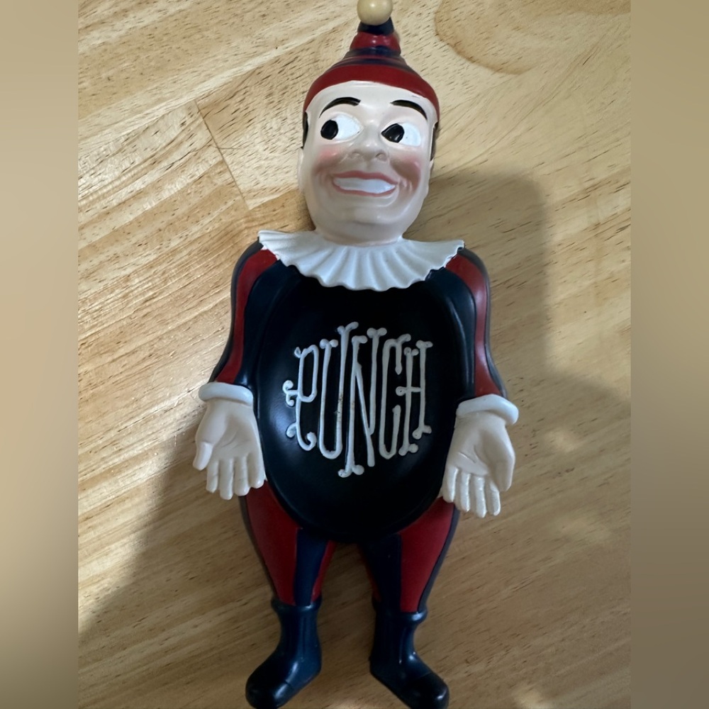 Vintage Punch Figure Ashtray. Used once. Limited production - Picture 2 of 5